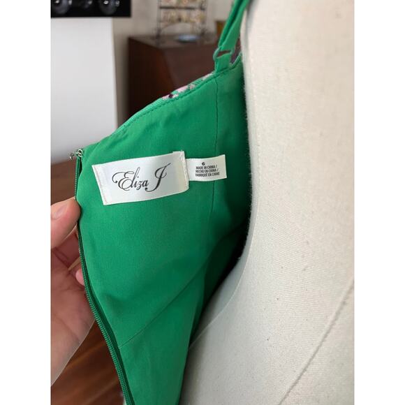 Eliza J Green Floral Spaghetti Strap Fit & Flare Dress - Picture 9 of 16